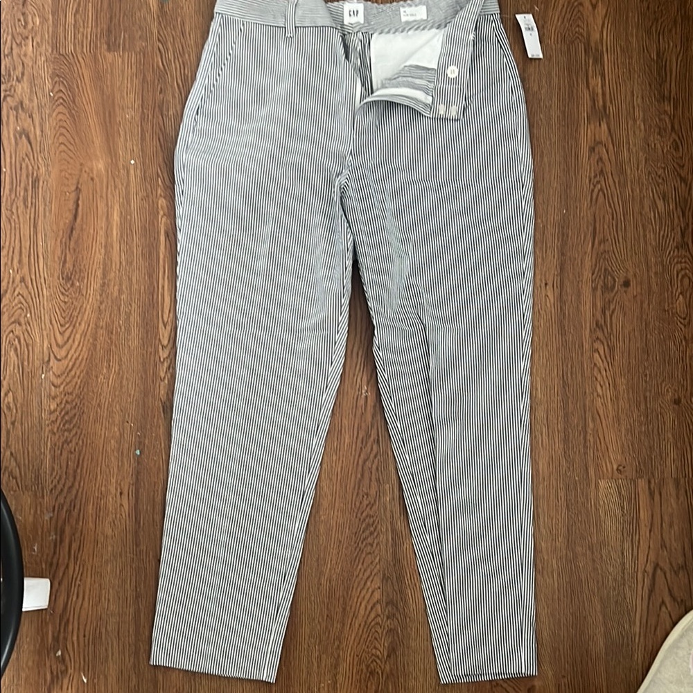 Women’s Striped Pants - Black and White